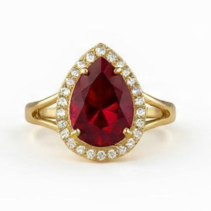 Luxury Teardrop Crystal Ring
